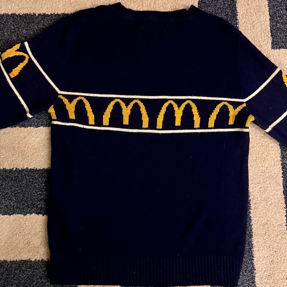 AMAZING RARE McDonald's Golden Arches Navy Blue 80s Vintage Sweater Small - Picture 9 of 9